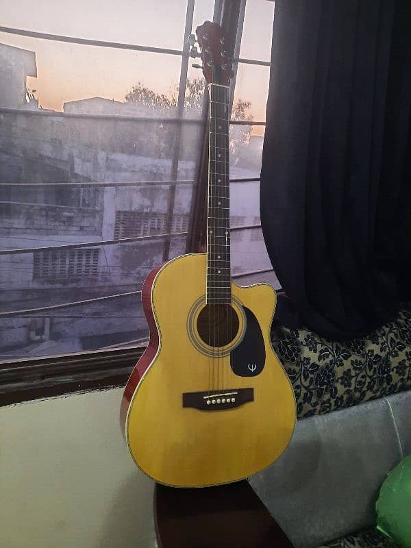 Guitar for sale at a reasonable price 4