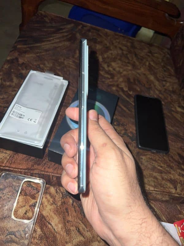 vivo v30 like new 2