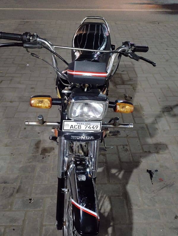 Honda 70 urgent for sale 1