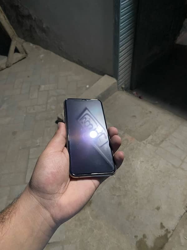 iPhone Xs 10/10 condition 256 gb 2