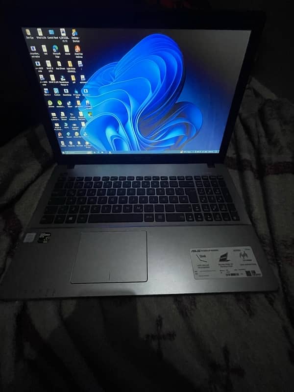 Asus A550V 3