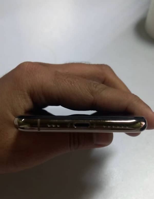 Iphone Xs PTA Approved 4