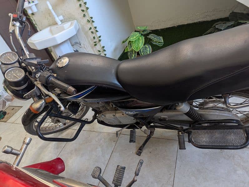 Suzuki Gs 150 exchange possible 3