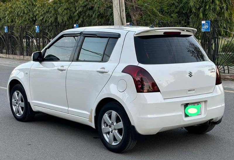 Suzuki Swift DLX 2016 4