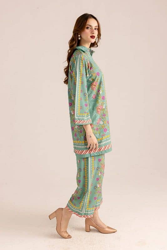 Elegant Grip Silk Printed Suit | 2-Piece | Green | Sizes: S, M, L | 3