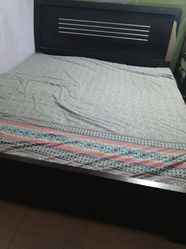 double bed without mattress 0