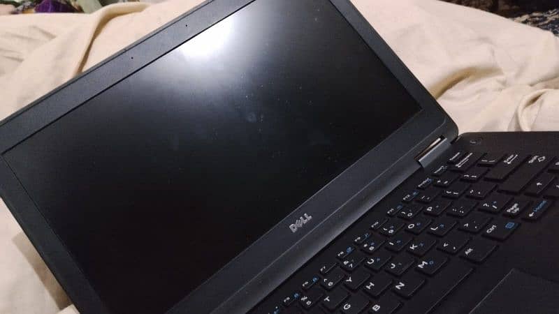 Dell Latitude E7270 (Laptop) 0