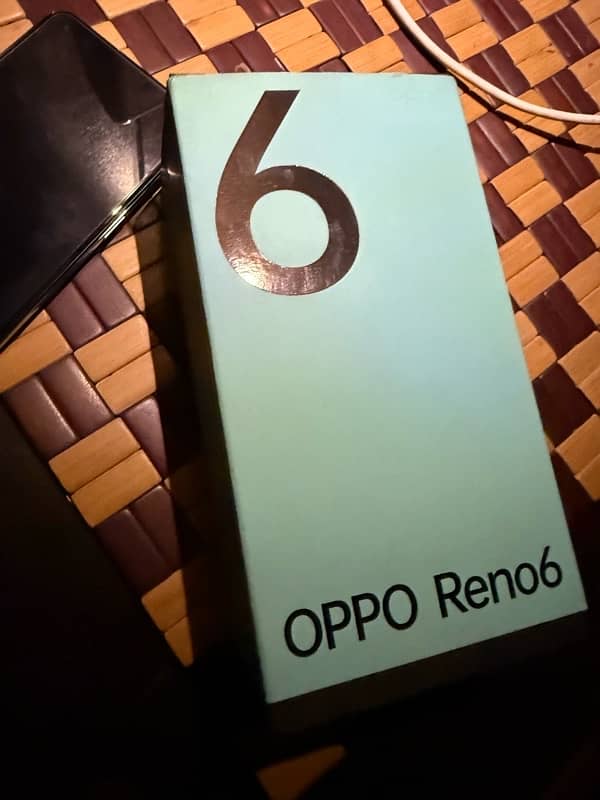 Oppo reno 6 8/128 7