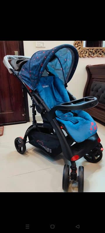 tinnies Stroller in very New Condition 2