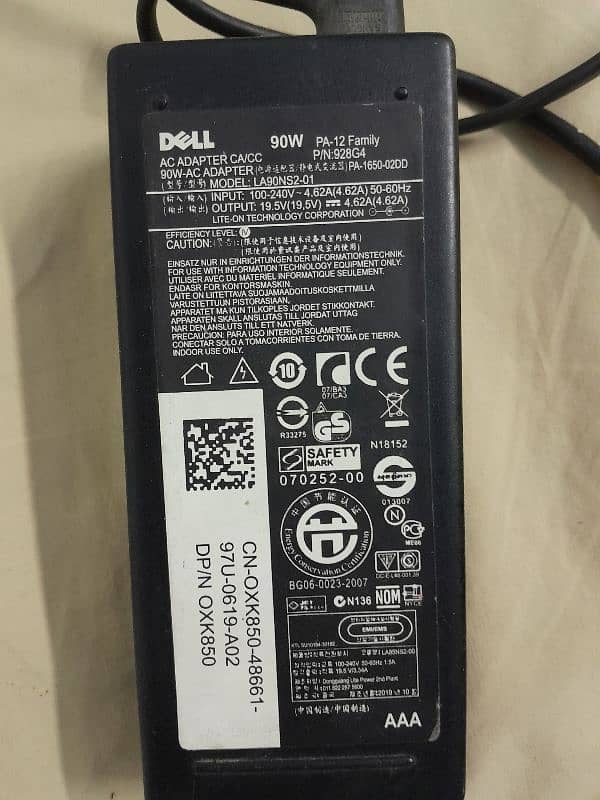 DELL LATITUDE i5 Second Generation. 8