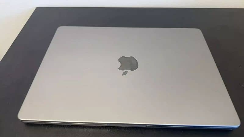 MacBook pro 0