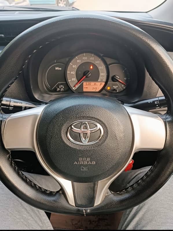 Toyota Vitz 2015 9