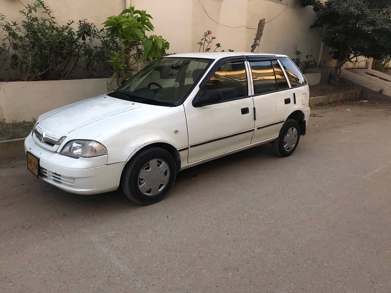 Suzuki Cultus VXR 2005 inner outer orignal car very less driven 4