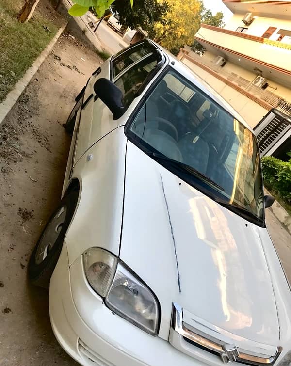 Suzuki Cultus VXR 2005 inner outer orignal car very less driven 6