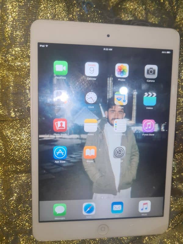 Apple ipad mini 4. 2