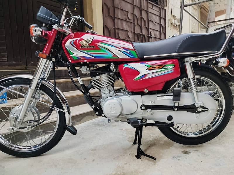 Honda CG 125 Final price 10/10 condition GOLDEN Number 1