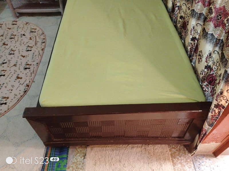 single bed for sale with new matress 1