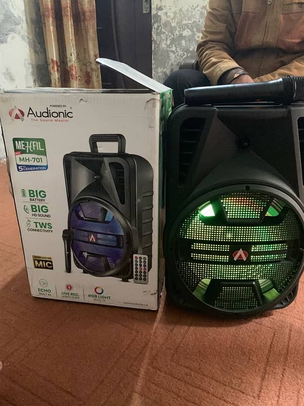 Audionic MH - 701 1