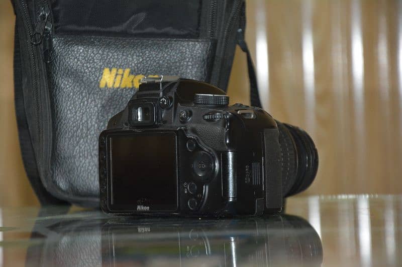 Nikon d3200 with kit lens 5