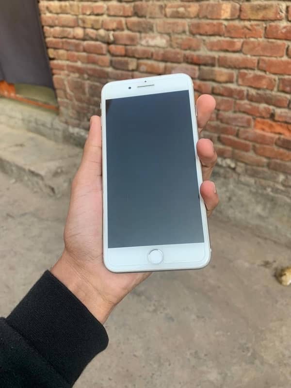 iPhone 8 Plus JV PTA WhatsApp no. 03281054074 2