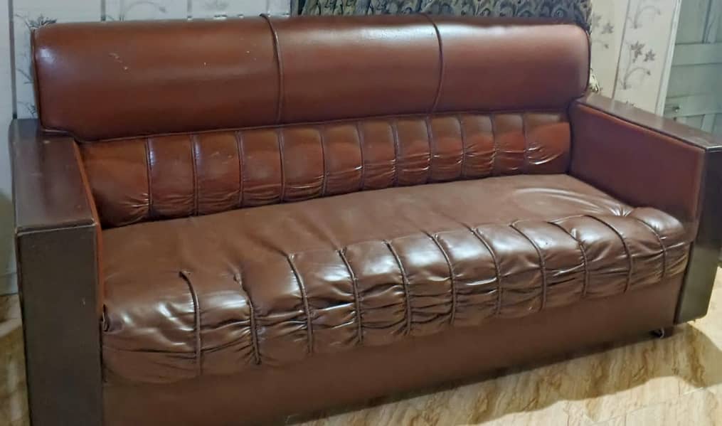 Sofa Set 5 seater avaiable for sale 1