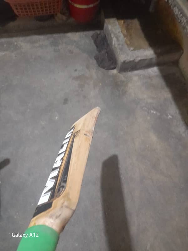 ORIGINAL MALIK BAT GOLDEN ADITION 0