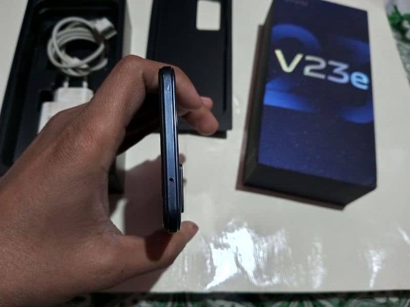 Vivo V23e 8/256 Box Charger 2