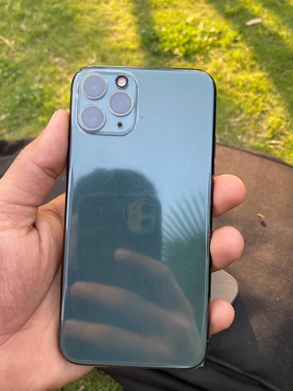 iphone 11 pro urgent salle my contacts no 03180423256 1