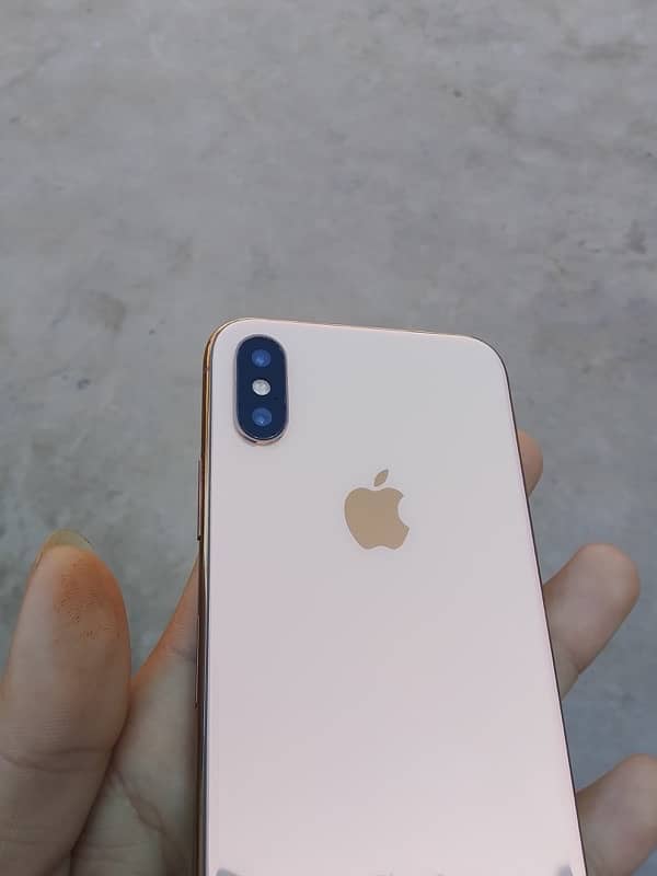 iphone xs 64gb gold colour 2