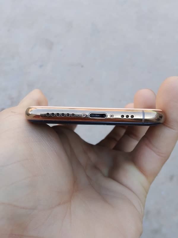 iphone xs 64gb gold colour 6