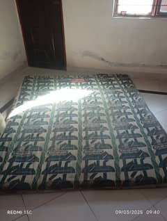 Dura foam mattress 4"for sale in good condition