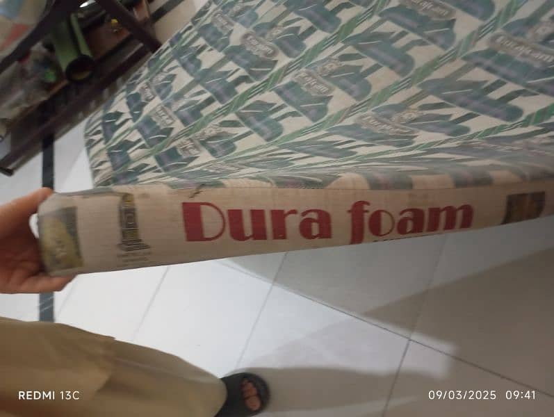 Dura foam mattress 4"for sale in good condition Ph#03206076037 2