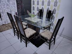 Glass top Dining Table 6 seater 10/10 condition