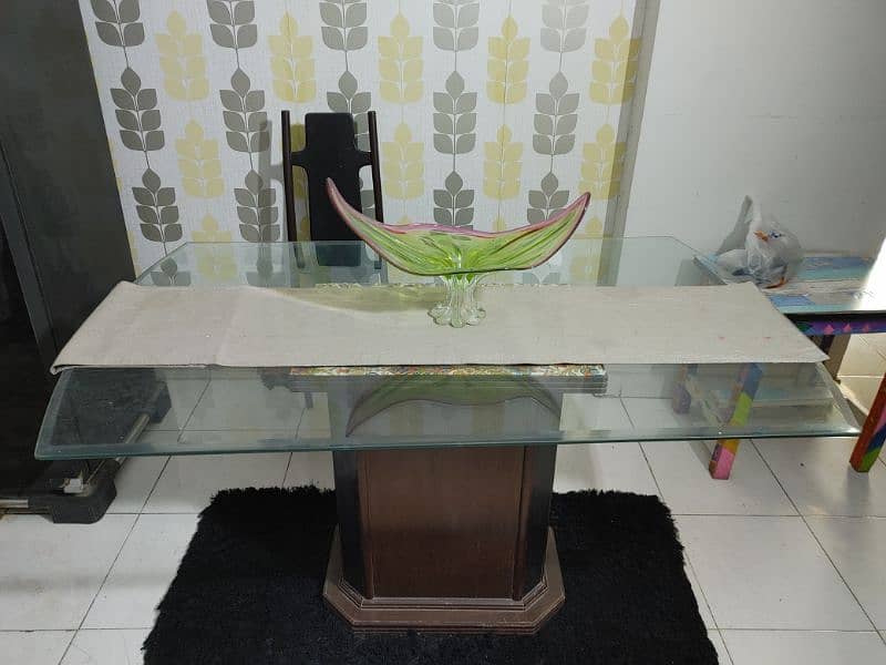 Glass top Dining Table 6 seater 10/10 condition 2