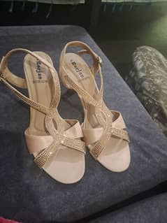 borjan fancy heels