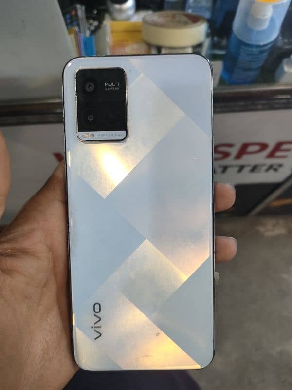 vivo y 21 4/64 GB all ok no any single fault but glass break 0