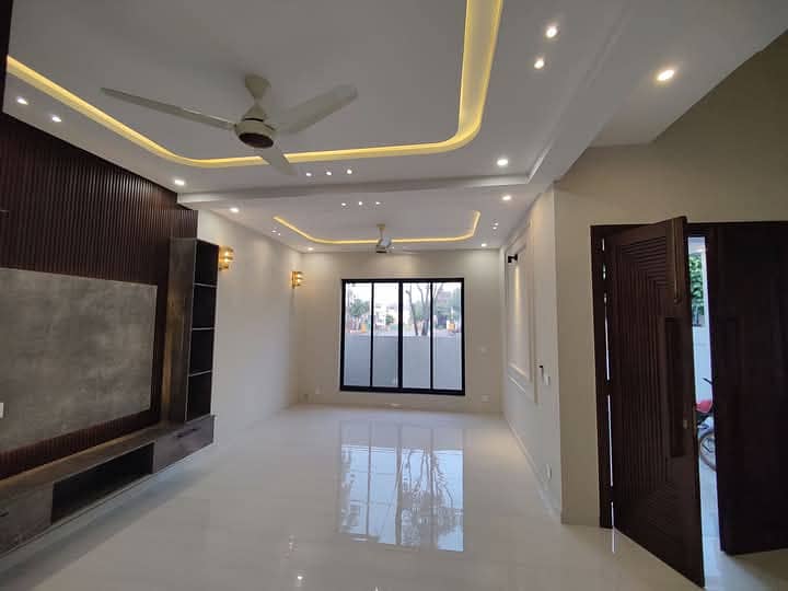 8 Marla upper portion 3 badroom available for rent in dha phase 9 town very good location 15