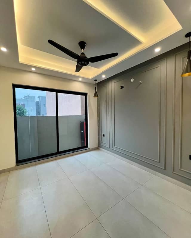 5 Marla full house available for rent in dha phase 9 town very good location 14