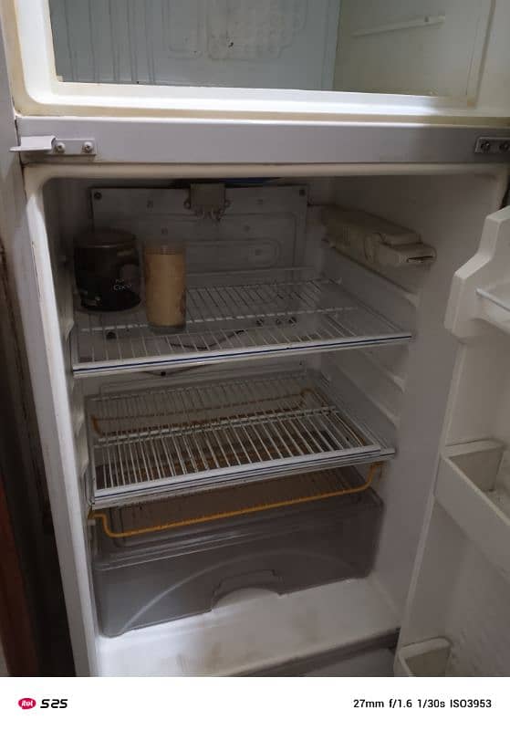 Dawlance Fridge Medium Size for sale 2