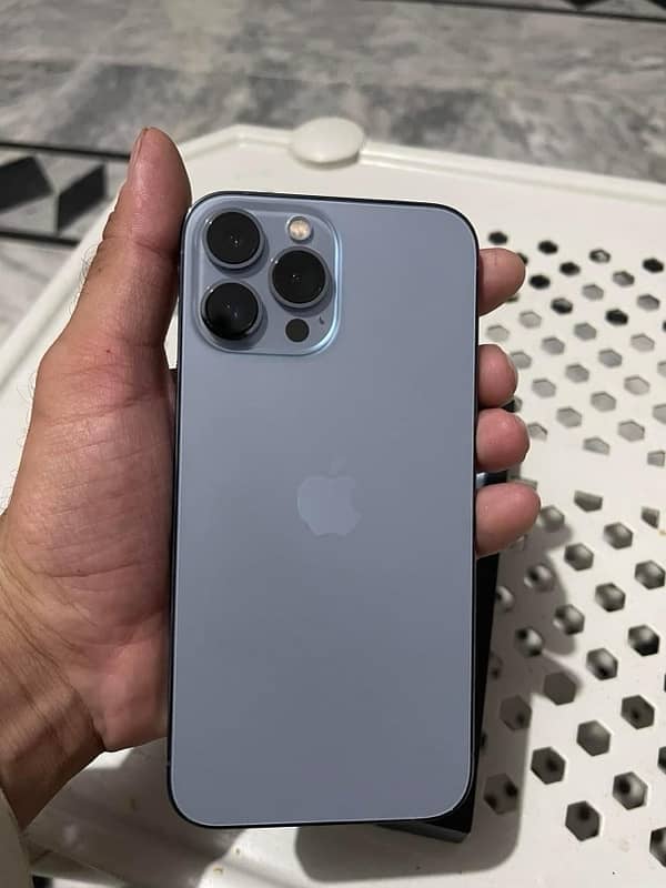 iphone 13 pro 2