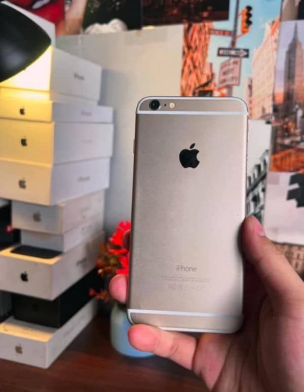 iPhone 6s Plus 128gb my WhatsApp number 03250226756 0