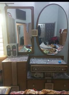 double mirror dressing table