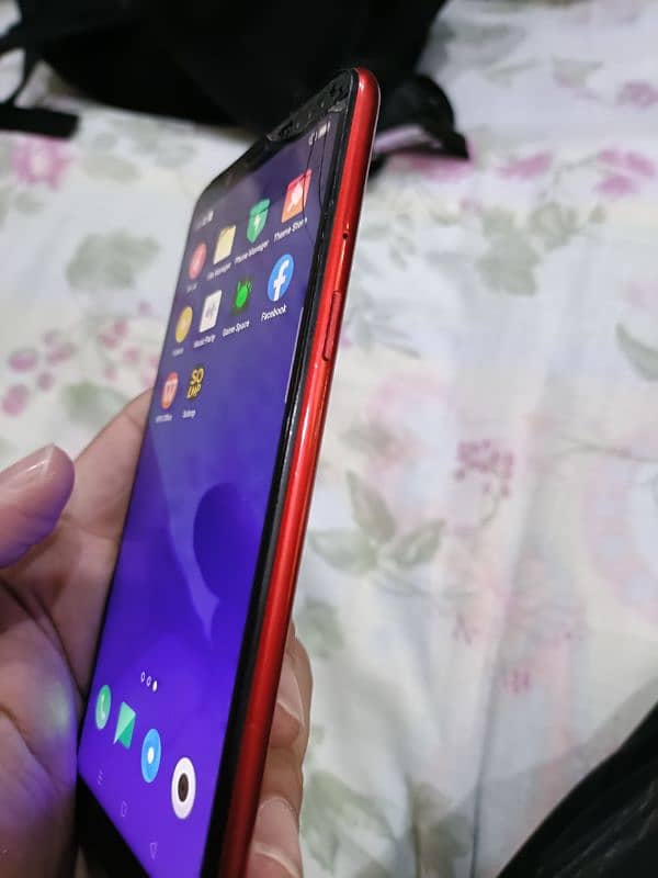 Oppo F7 Youth in good condition 4