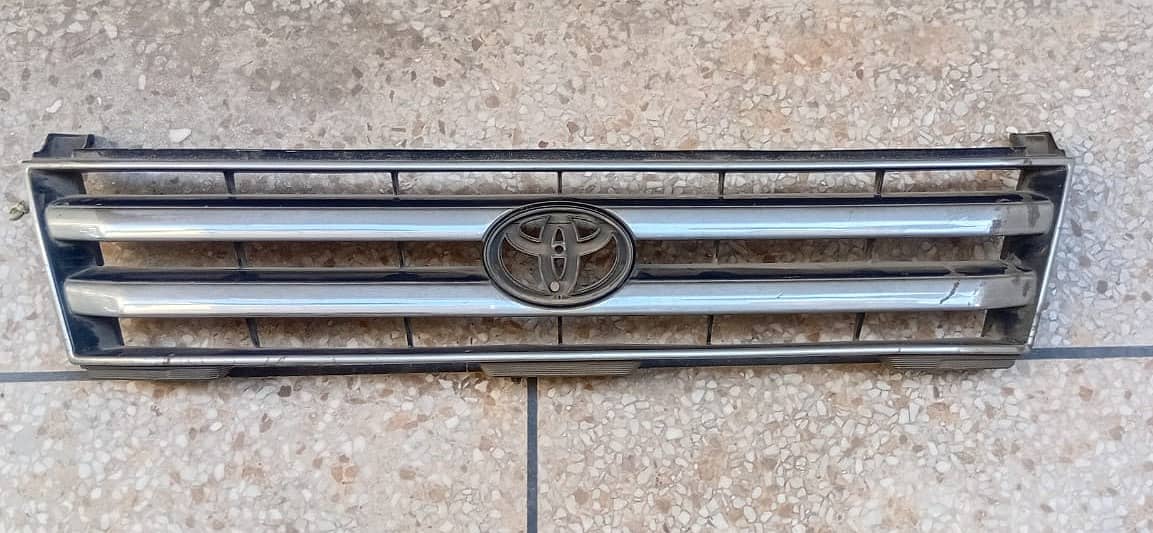 Toyota Prado Front Grill (1996—2001) 0