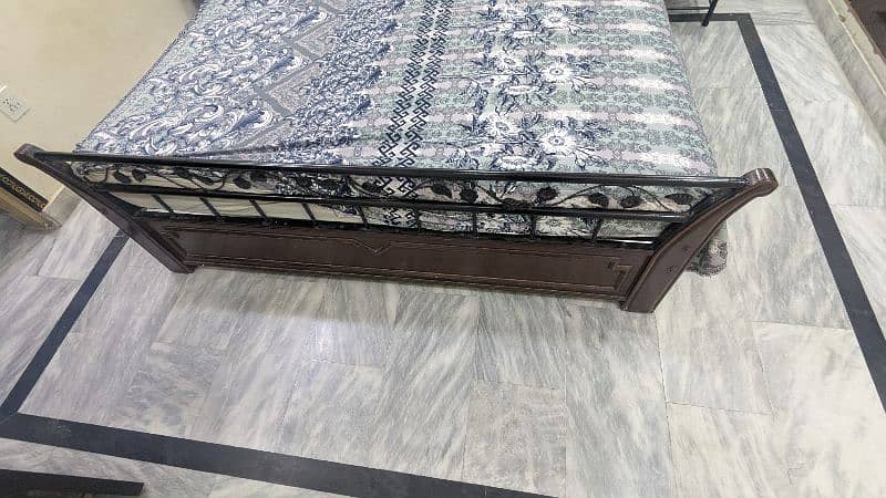 Solid wood and iron king bed 5