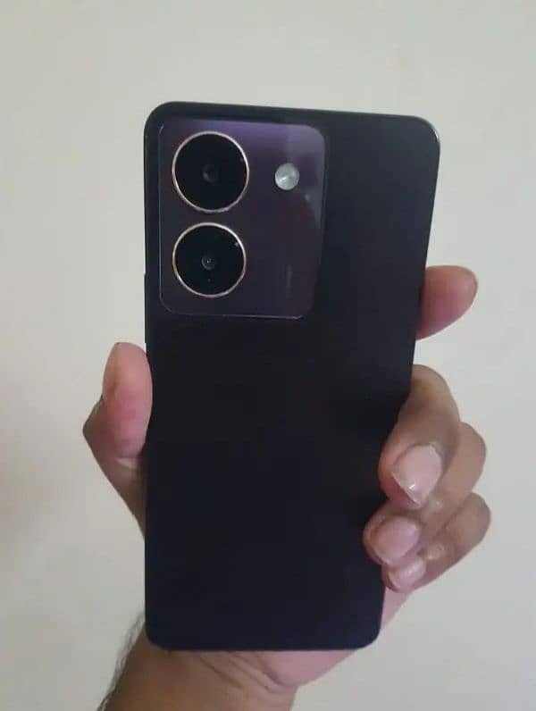 vivo y27s 0