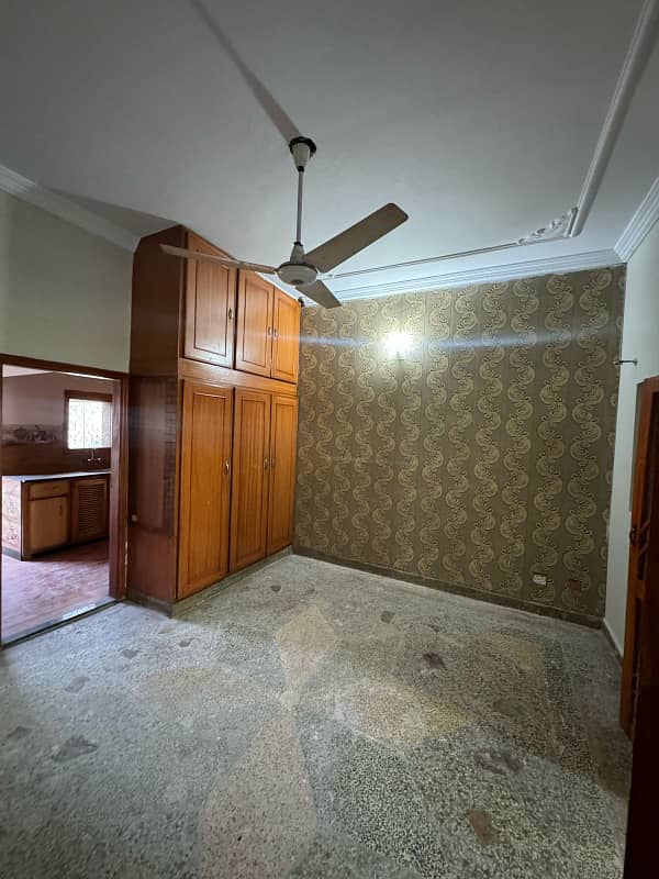 5 marla ground portion for rent in G/11 for Afghani Pakistani Somalian family 2