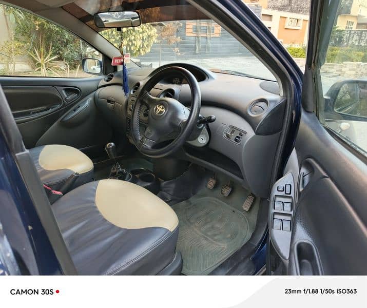 Toyota Vitz  Manual Model 2003 , Import 2007 2