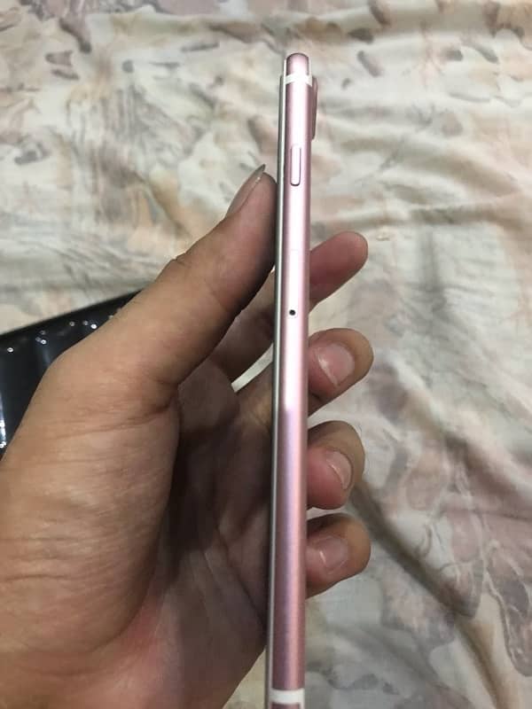 iPhone 7 Plus 32 gb pta approved 6