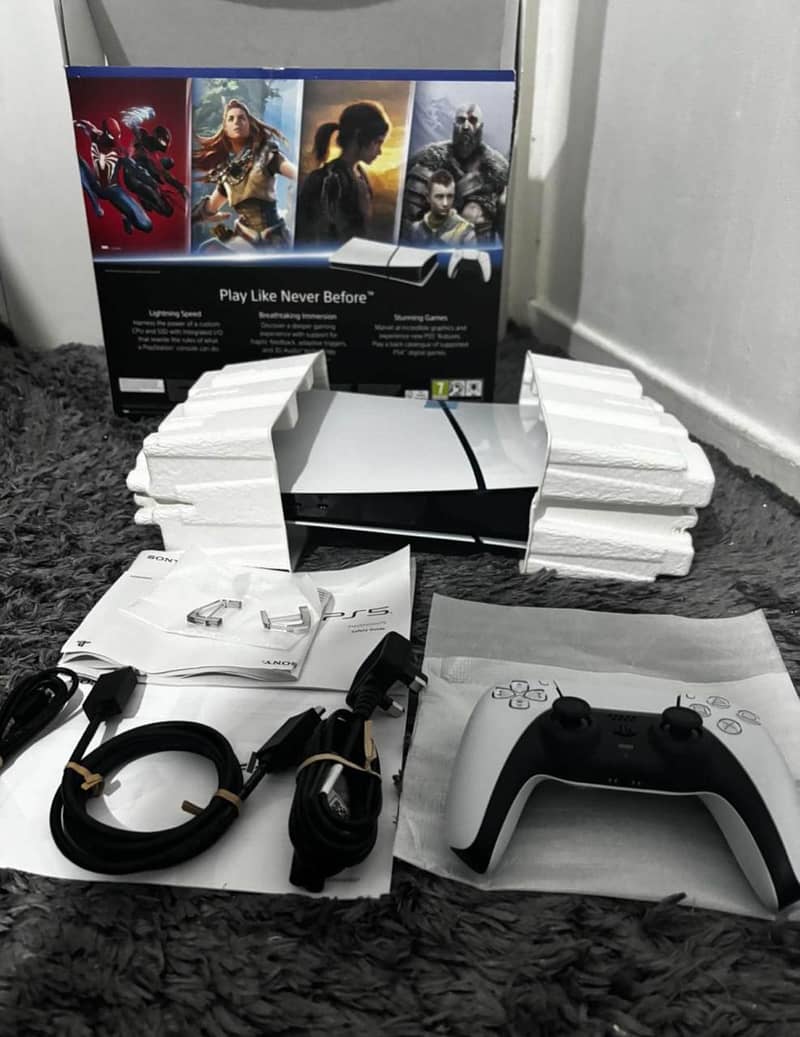 PS5 with Box (UK Version) 1